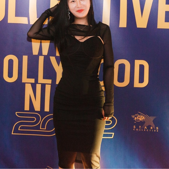 black dress - Picture 1 of 5